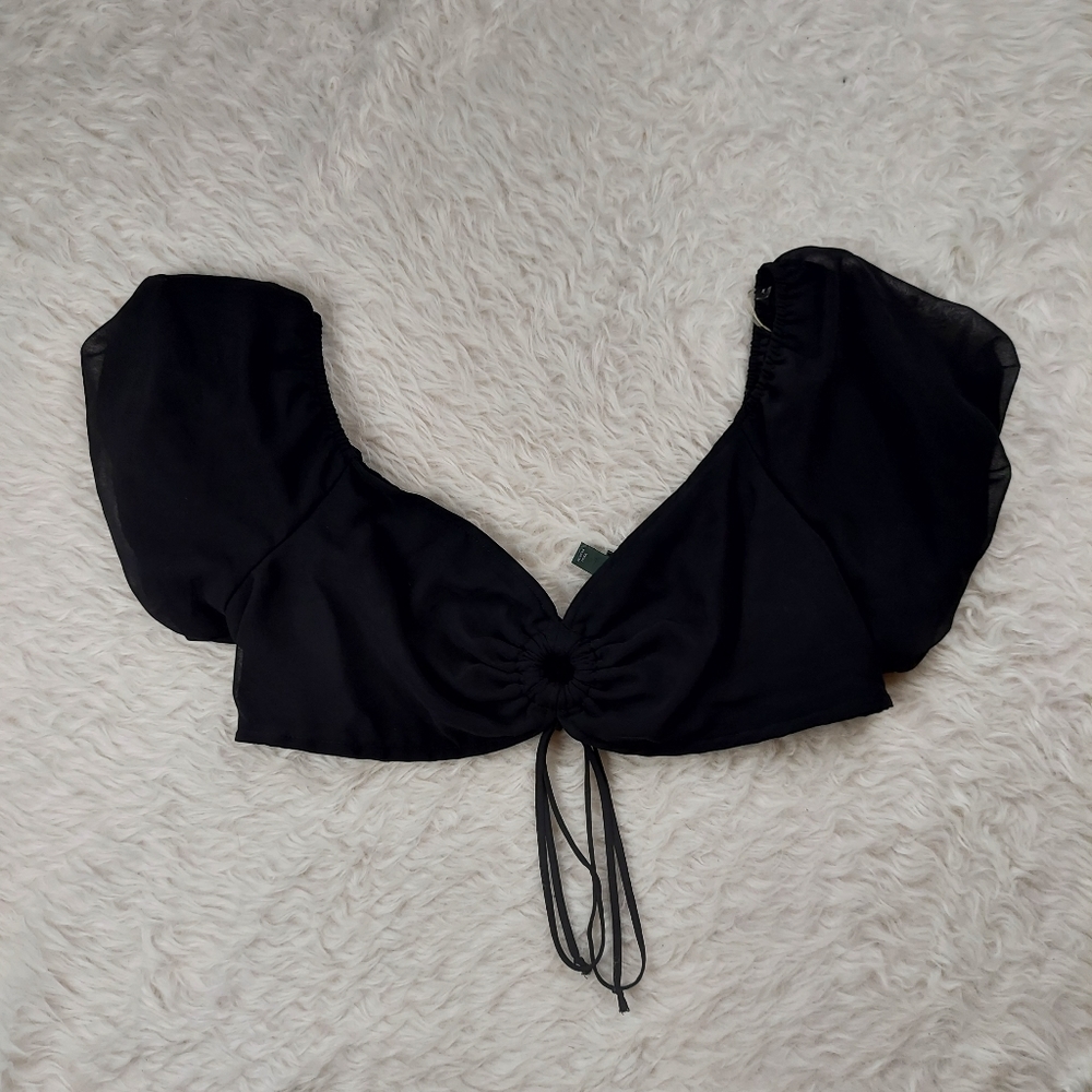 Wild Fable • Black Cropped Top